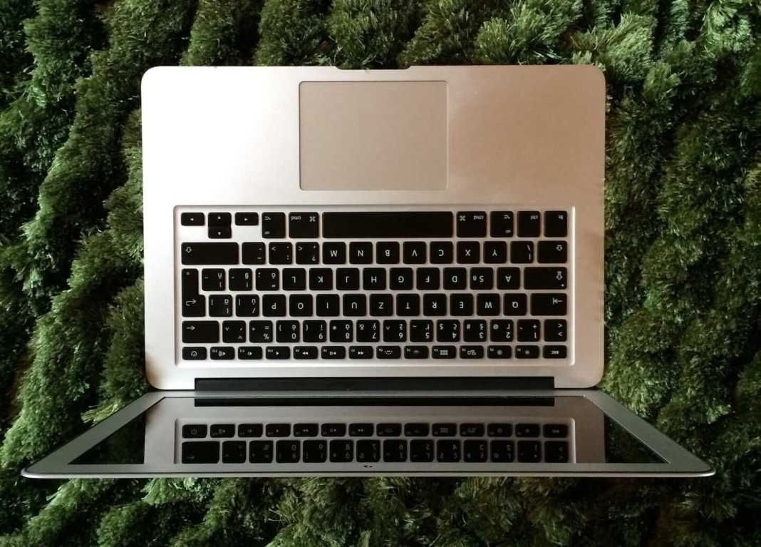nomad netbook outside