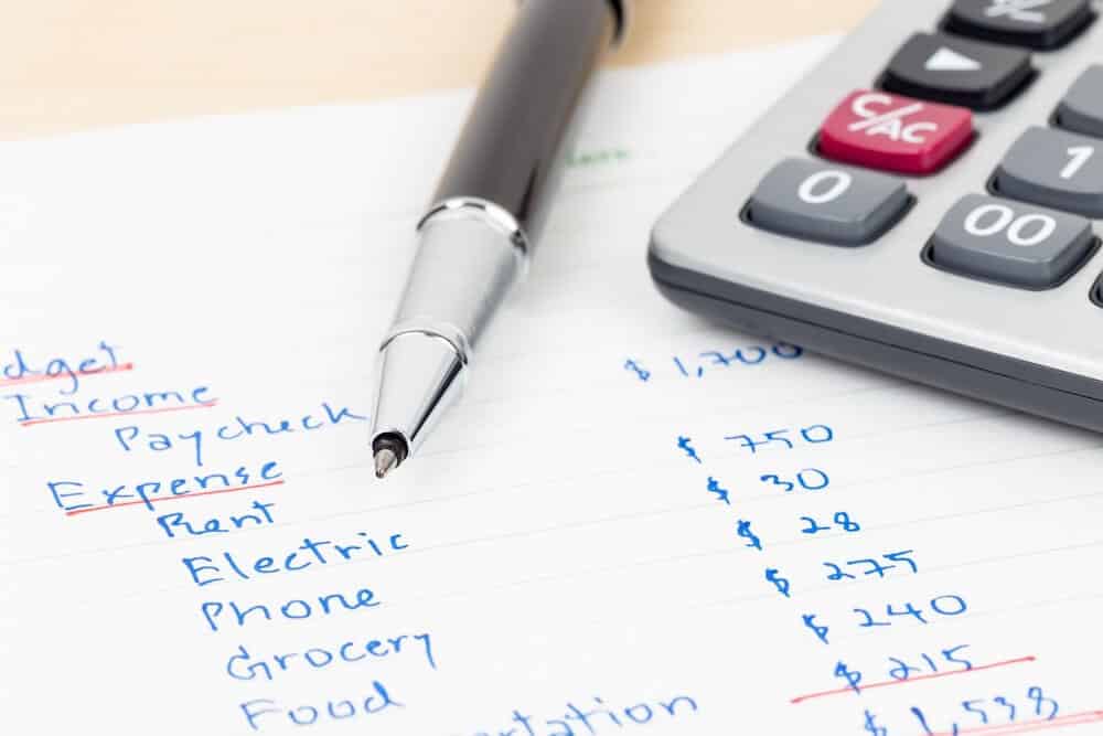 Calcula as tuas despesas fixas por mês